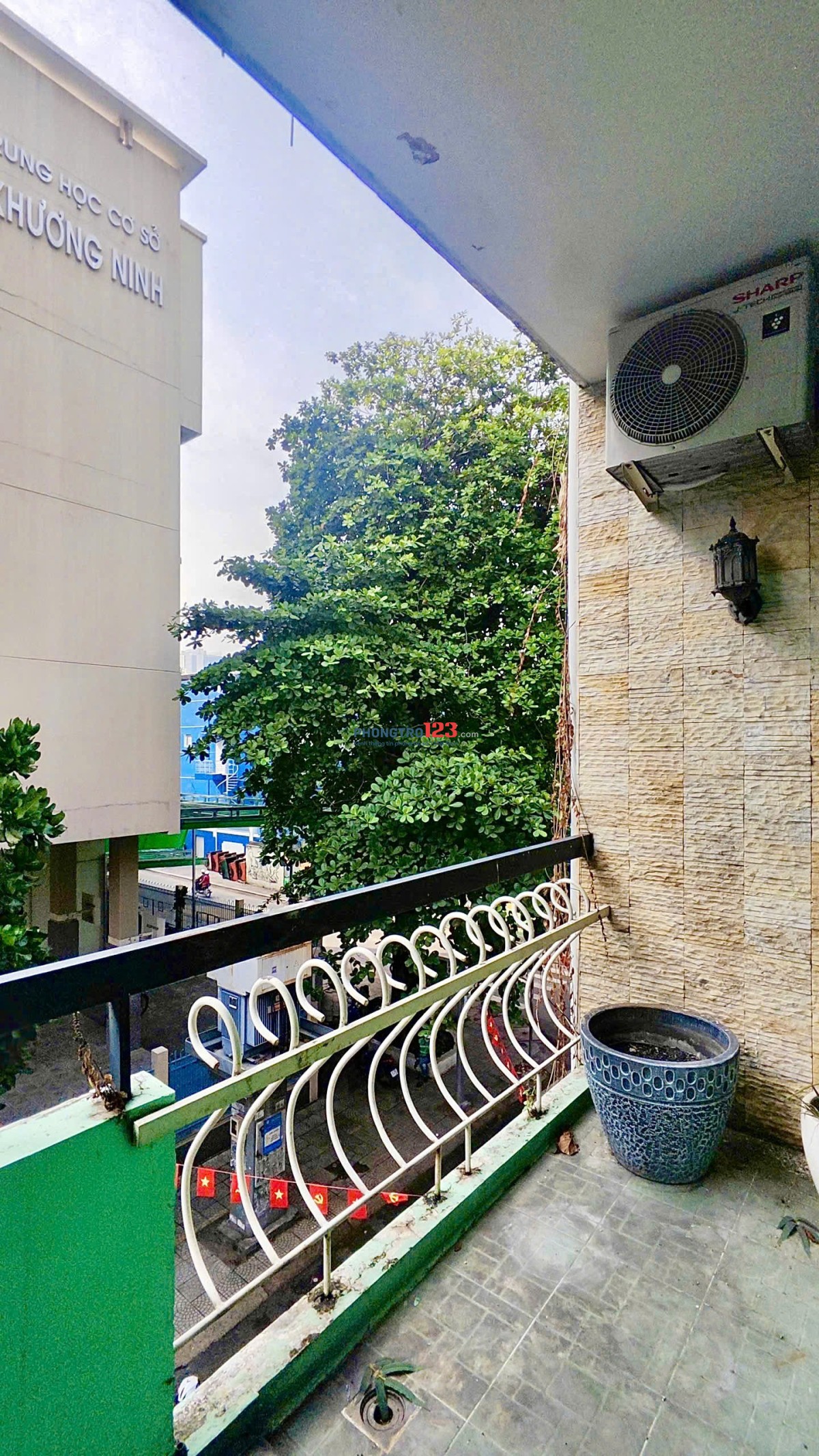 Phòng balcon mặt tiền Huỳnh Khương Ninh Đakao gần Công viên Lê Văn Tám gần Cầu Bông Tân Định Quận 1