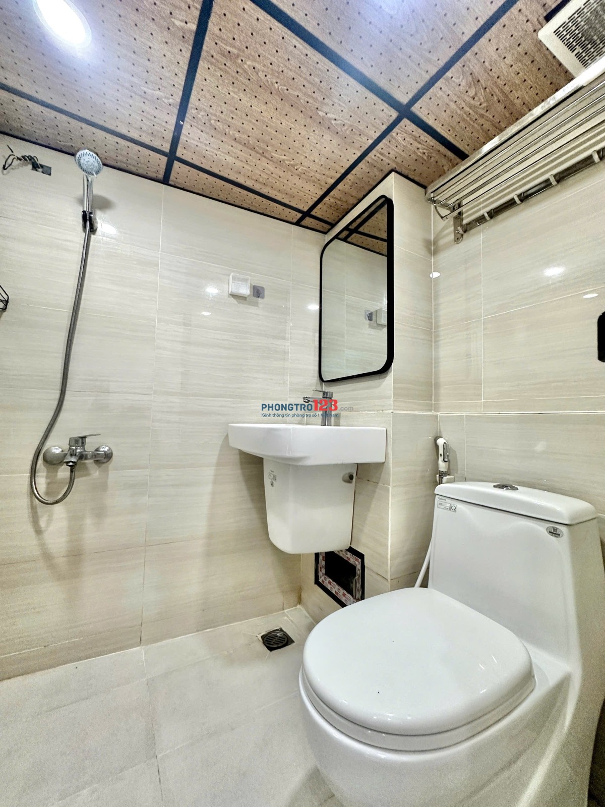 Phòng Gác Lửng Thoáng Mát, An Ninh Ngay Tân Sơn