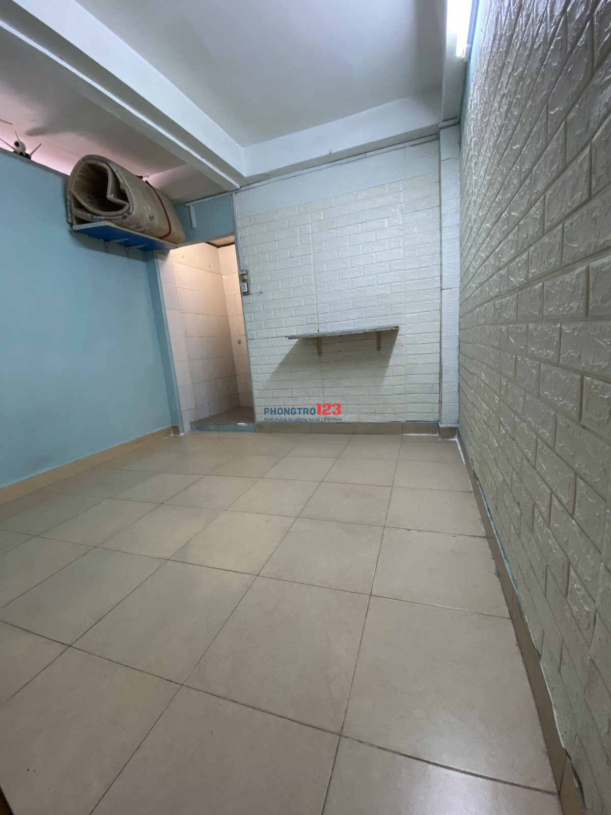 Chính chủ cho thuê phòng. ĐC: 27/71 Điện Biên Phủ (ngay cầu Điện Biên Phủ). 2 triệu/tháng.