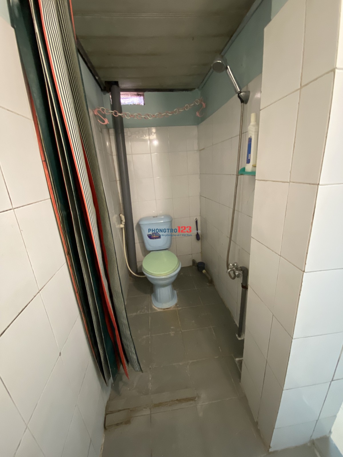 Chính chủ cho thuê phòng. ĐC: 27/71 Điện Biên Phủ (ngay cầu Điện Biên Phủ). 2 triệu/tháng.