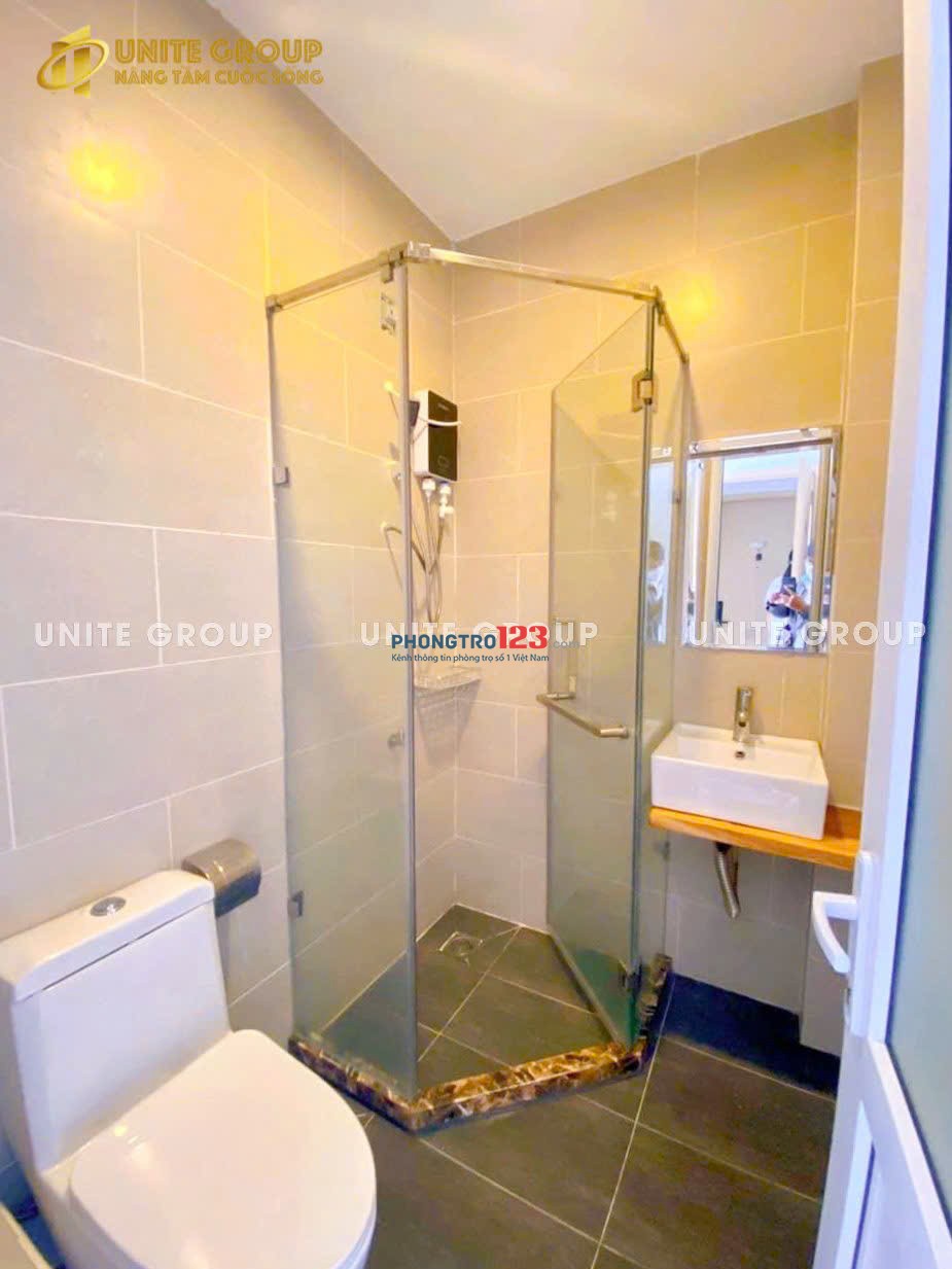 CHO THUÊ PHÒNG BAN CÔNG, NHÀ THANG MÁY BÌNH THẠNH GẦN VĂN LANG CS3, TIỆN ĐI QUẬN 1