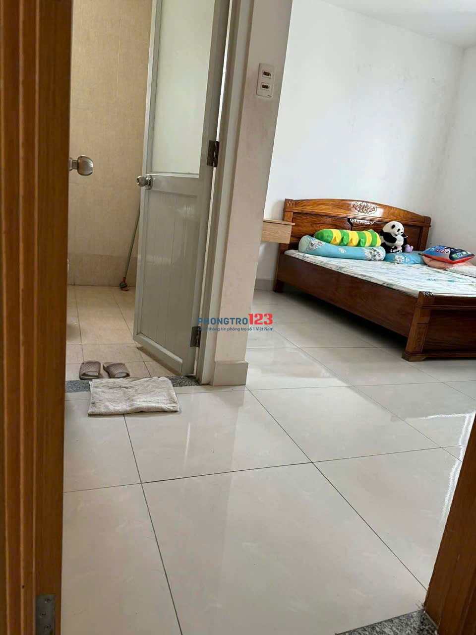 Chung cư Bàu Cát 2, Hồng Lạc, TB: 2p ngủ, 2wc, máy lạnh, 10triệu