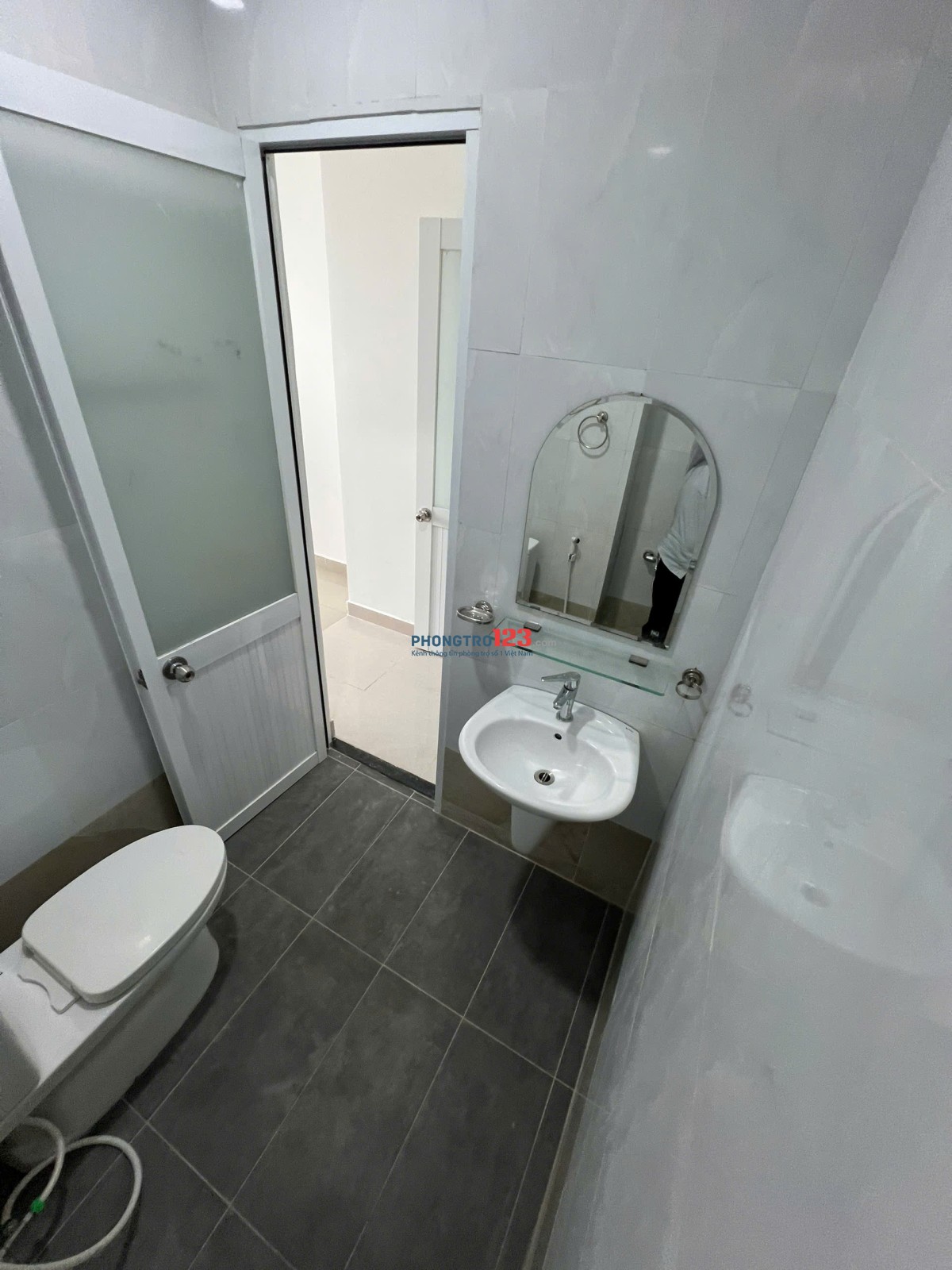 FULL ĐỒ - VÀO Ở NGAY - CÓ THANG MÁY - GIÁ RẺ BẤT NGỜ!!!