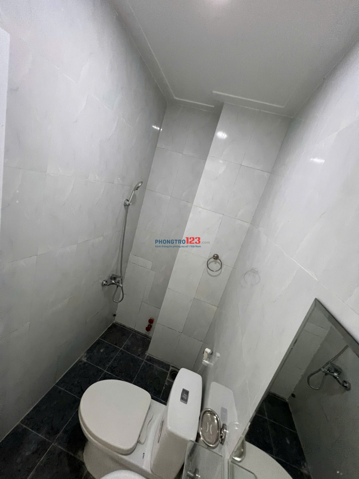 FULL ĐỒ - VÀO Ở NGAY - CÓ THANG MÁY - GIÁ RẺ BẤT NGỜ!!!