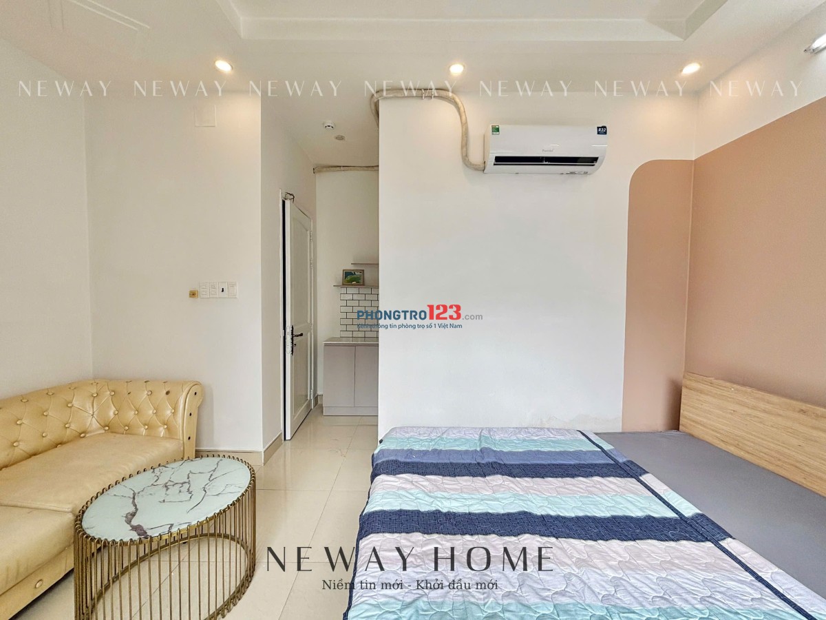 Phòng đẹp view cửa kính sạch sẽ thoáng mát