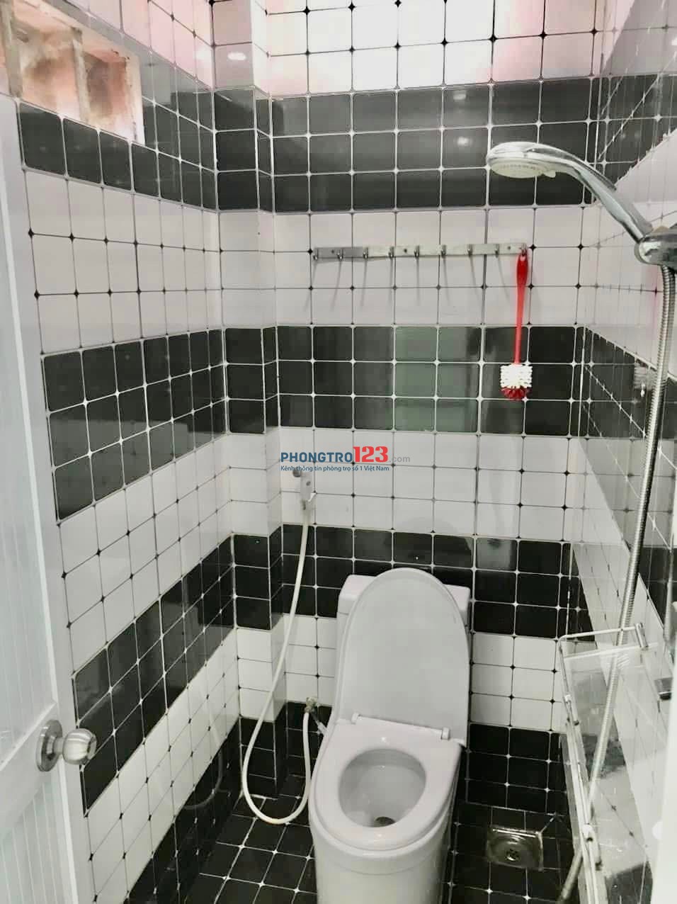 [SẴN MÁY LẠNH] Phòng 20m2 Gác Kiên Cố - Sát ĐH Tây Đô - Chỉ 1tr6