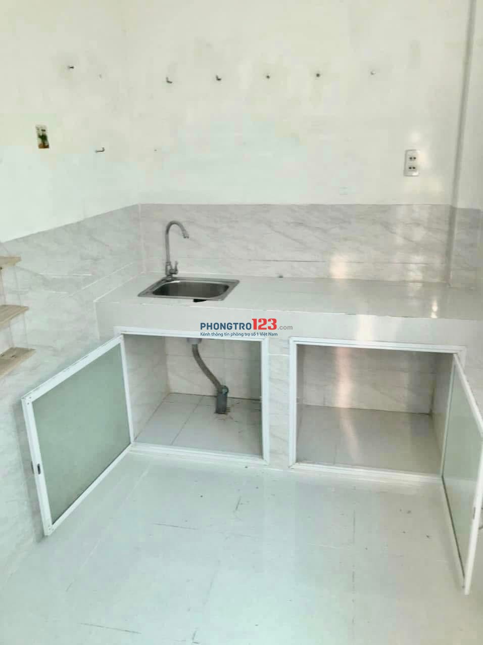 [SẴN MÁY LẠNH] Phòng 20m2 Gác Kiên Cố - Sát ĐH Tây Đô - Chỉ 1tr6