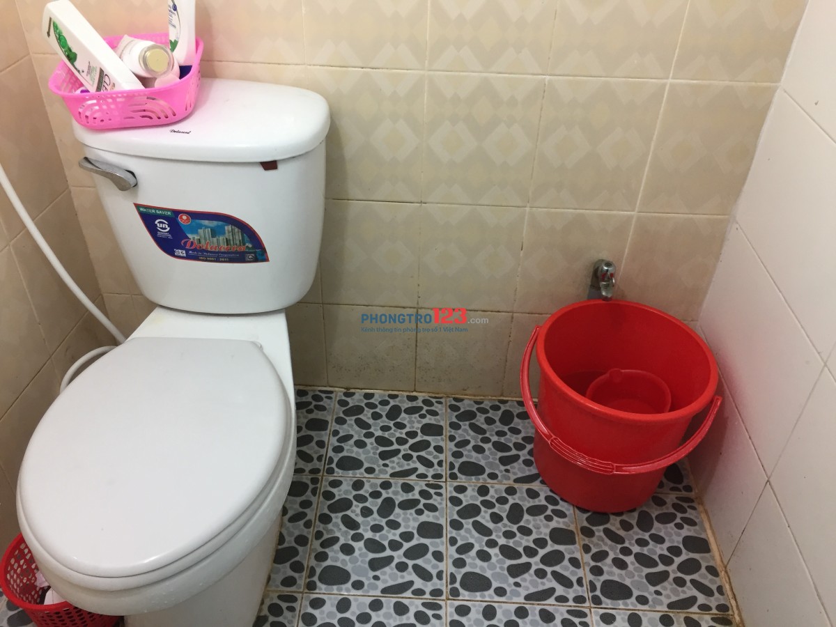 Một phòng một nữ. An ninh, yên tĩnh, thoát mát, lịch sự.