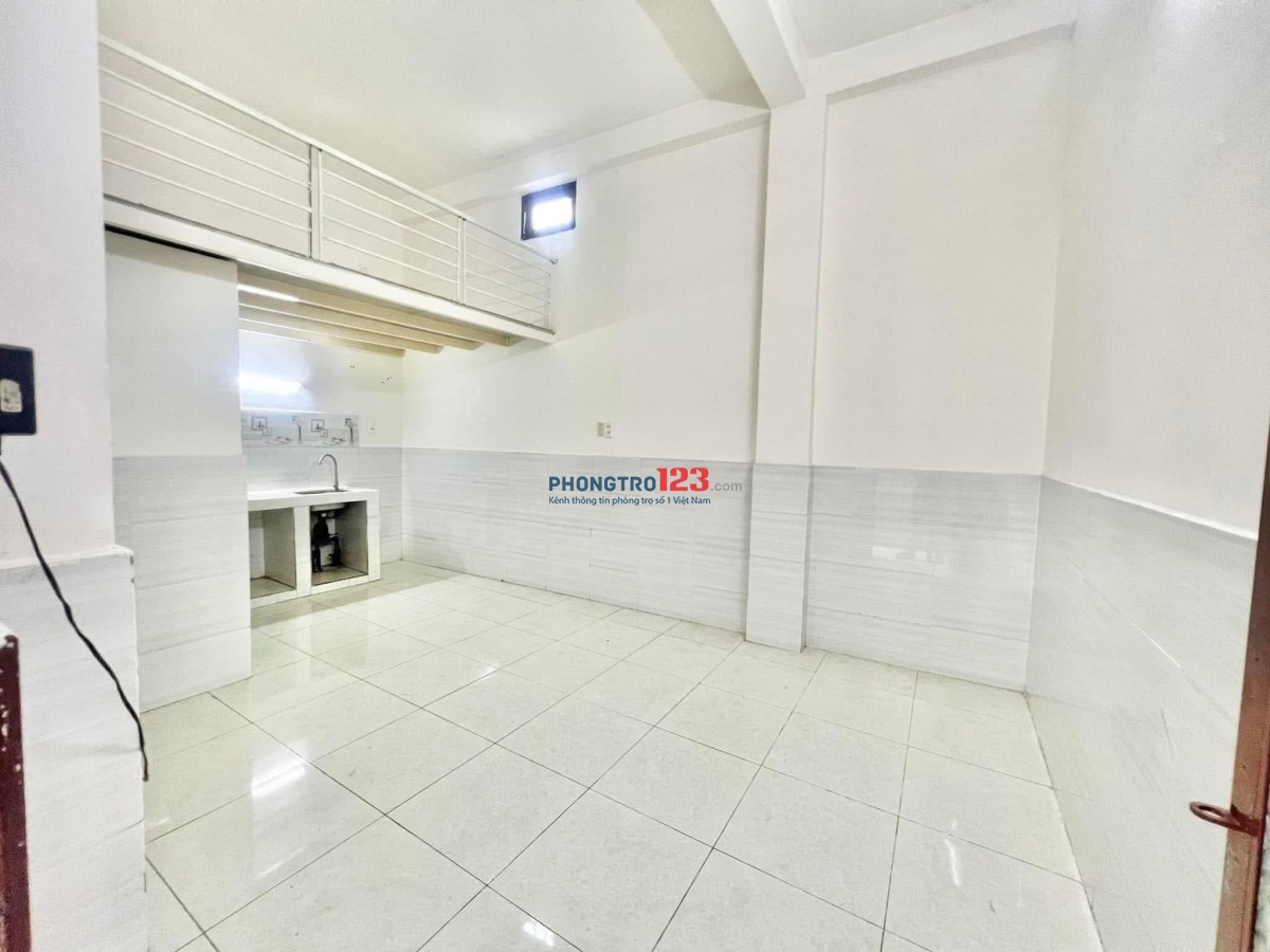 Cho thuê phòng trọ giá rẻ ngay Tân bình có gác phòng rộng 30m