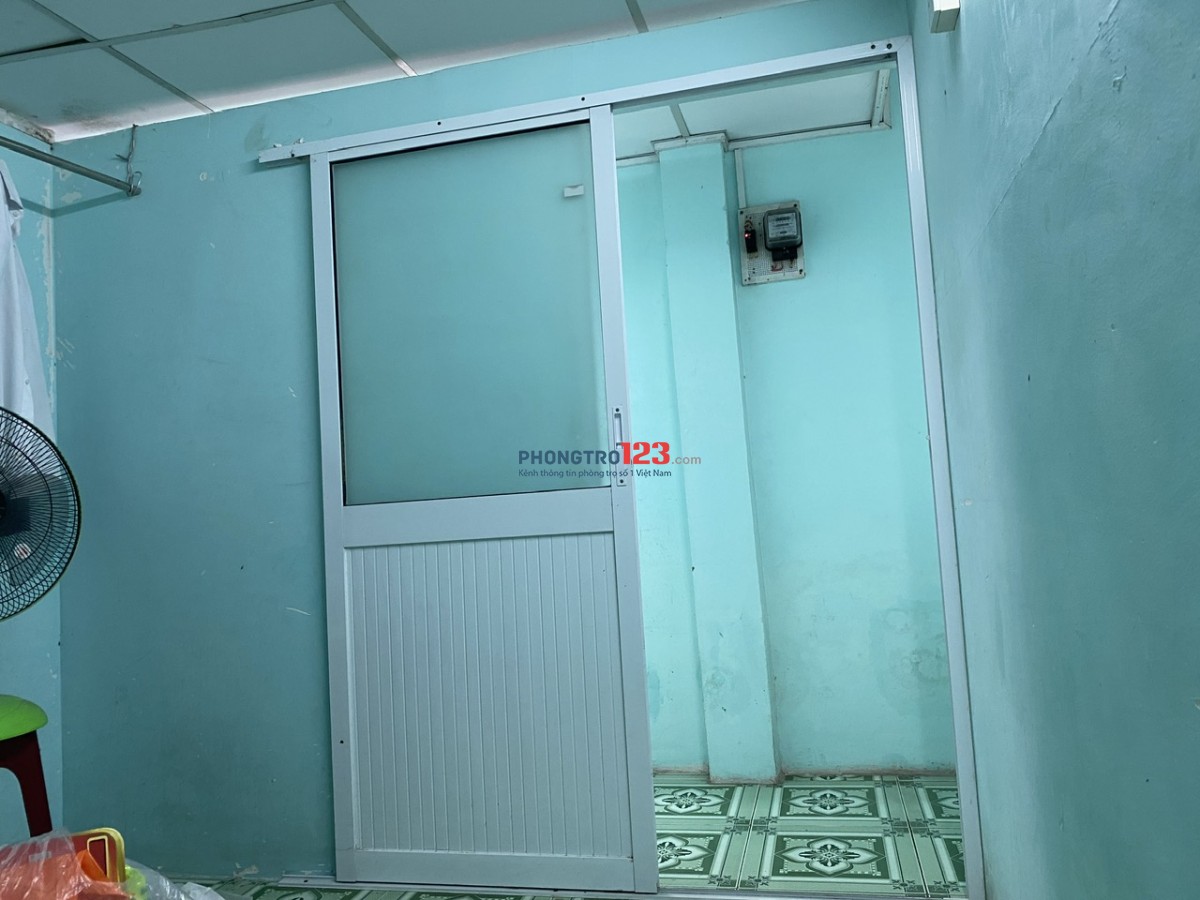 Một phòng một nữ. An ninh, yên tĩnh, thoát mát, lịch sự.