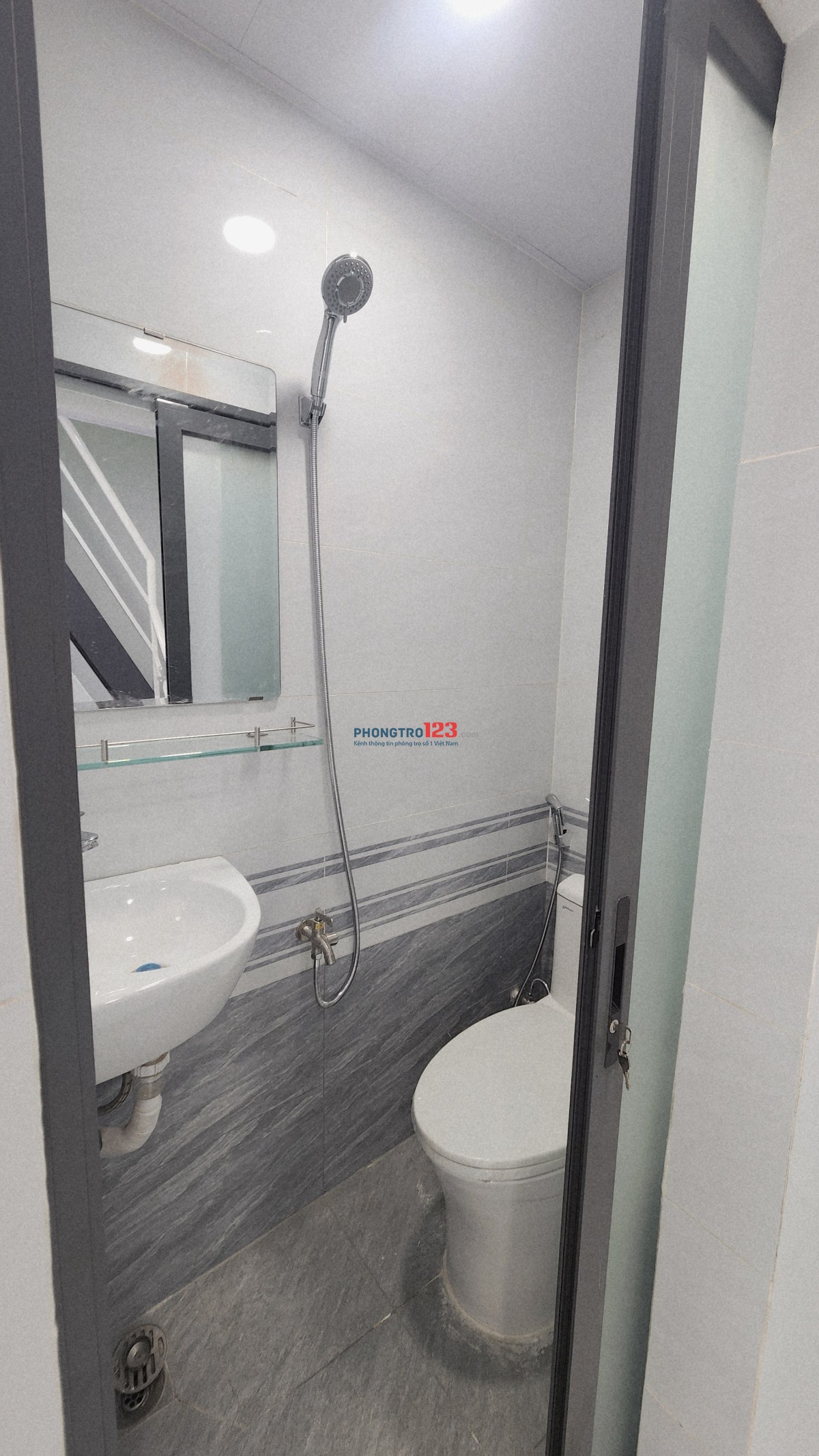 CHO THUÊ NHÀ NGUYÊN CĂN MẶT TIỀN, 39 Phạm Văn Xảo, Tân Phú, TP HCM