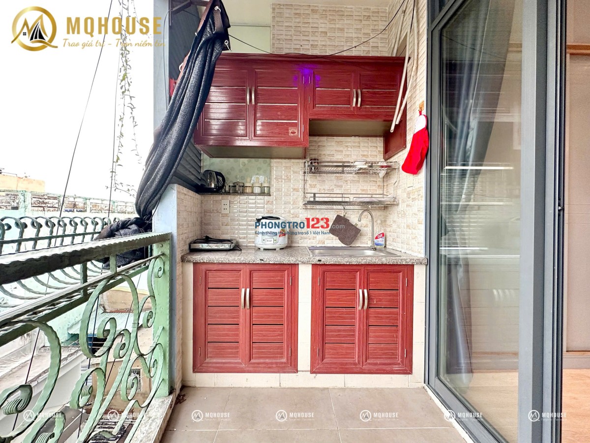 ️ CHDV STUDIO BAN CÔNG TÁCH BẾP FULL NT - CẠNH ĐẦM SENN , GẦN VĂN HIẾN .