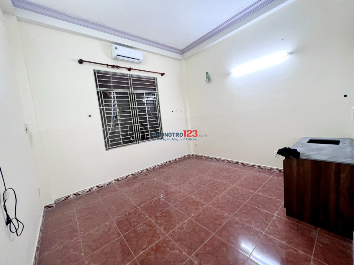 Phòng Trọ XVNT Ngay Hàng Xanh Free xe Free DV Đầy Đủ Tiện Nghi