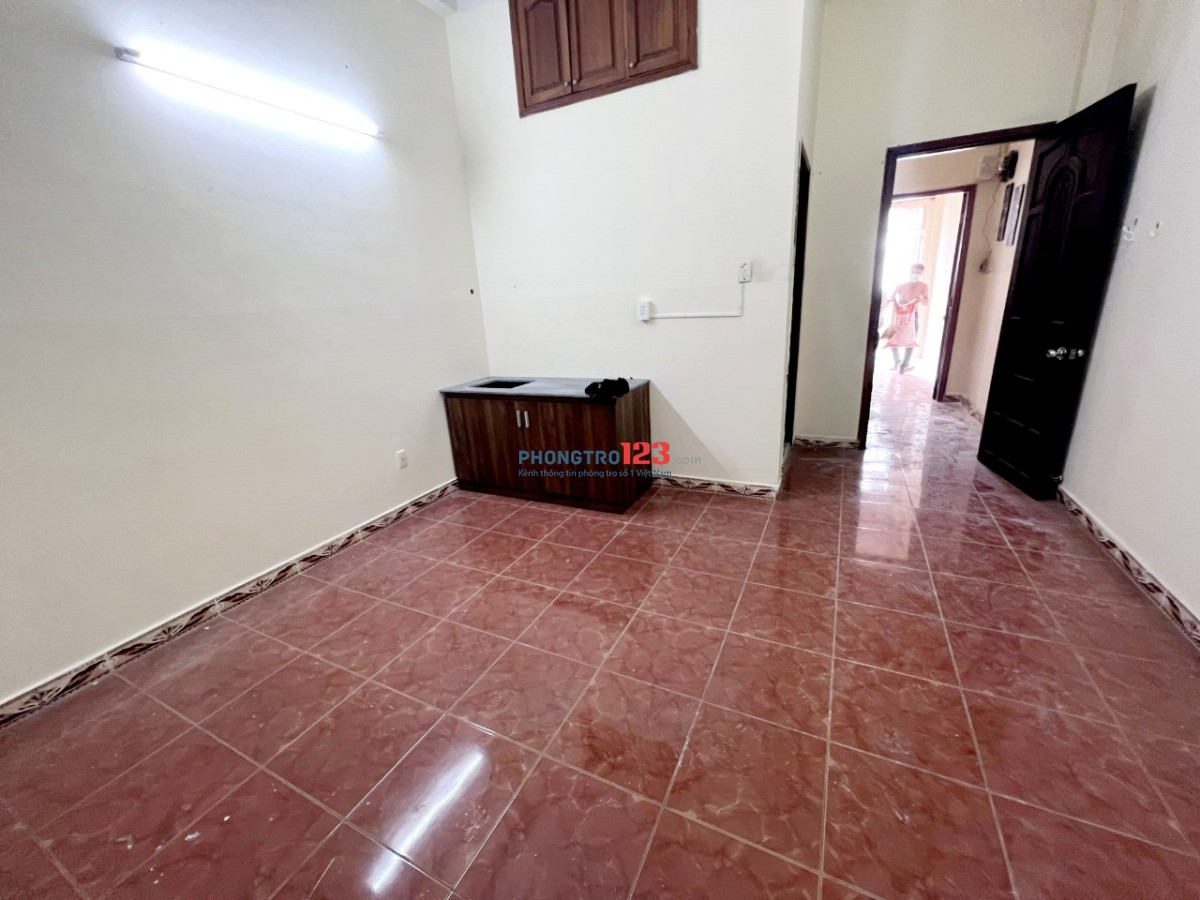 Phòng Trọ XVNT Ngay Hàng Xanh Free xe Free DV Đầy Đủ Tiện Nghi