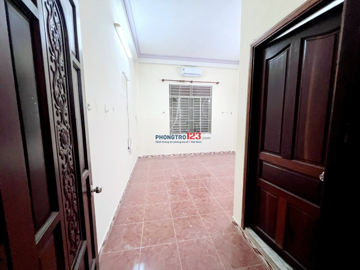 Phòng Trọ XVNT Ngay Hàng Xanh Free xe Free DV Đầy Đủ Tiện Nghi