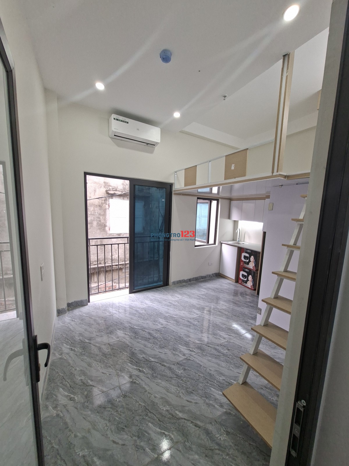 Cho thuê phòng full đồ chỉ 3,2tr trong CCMN ở Phố Xốm