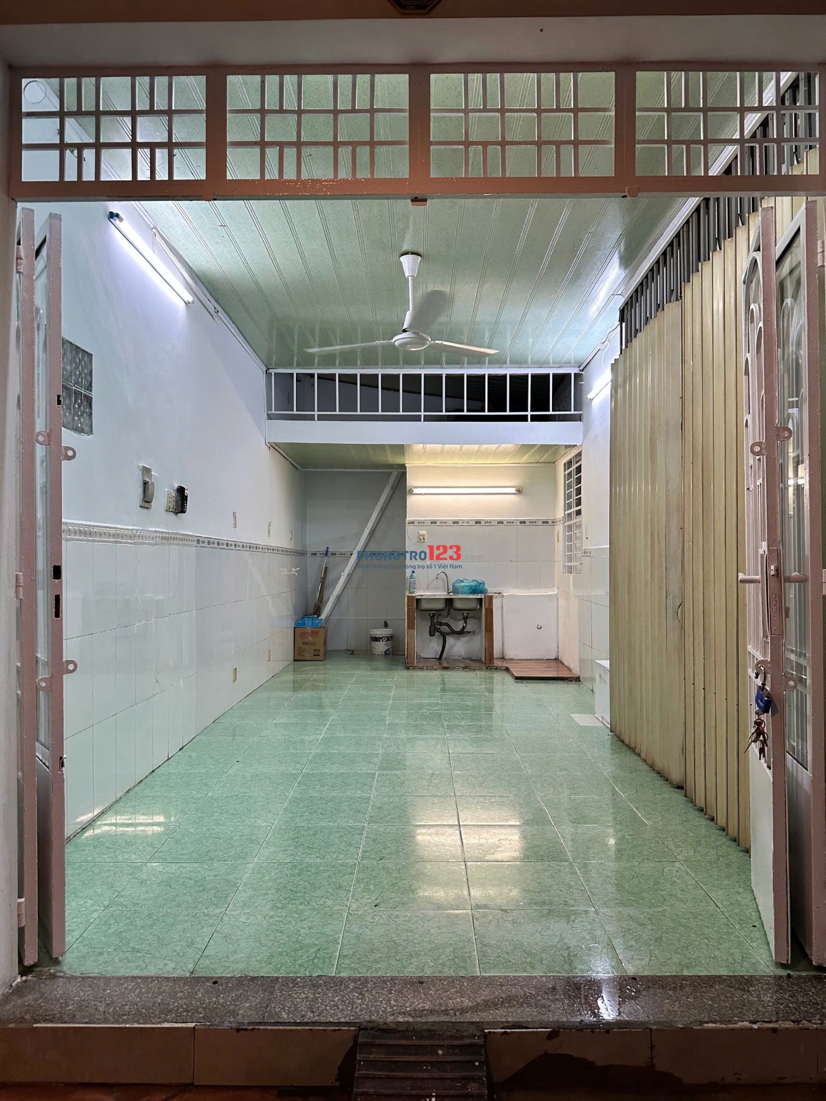 Mặt bằng cho thuê 2 mặt tiền, 30m2