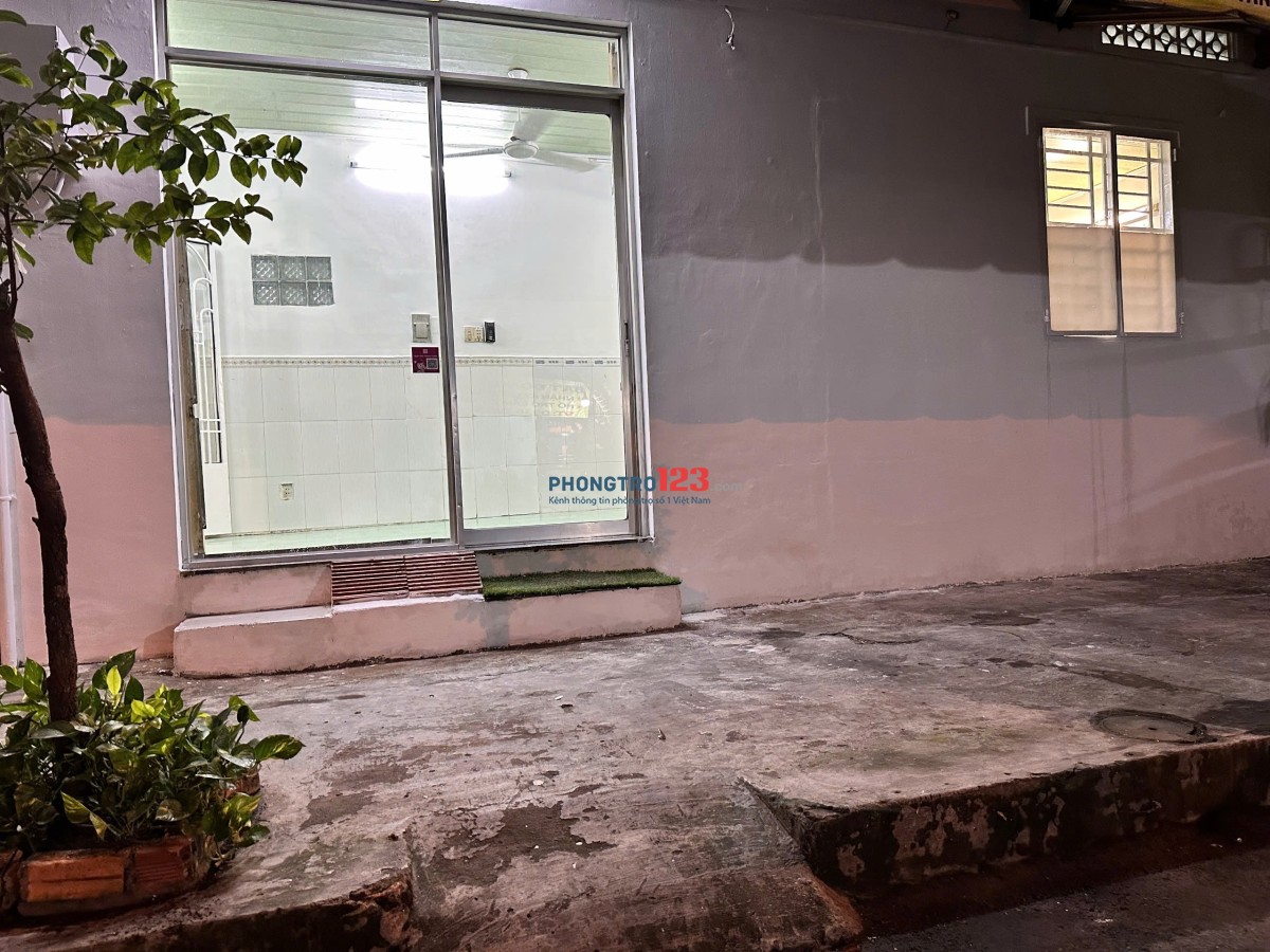 Mặt bằng cho thuê 2 mặt tiền, 30m2