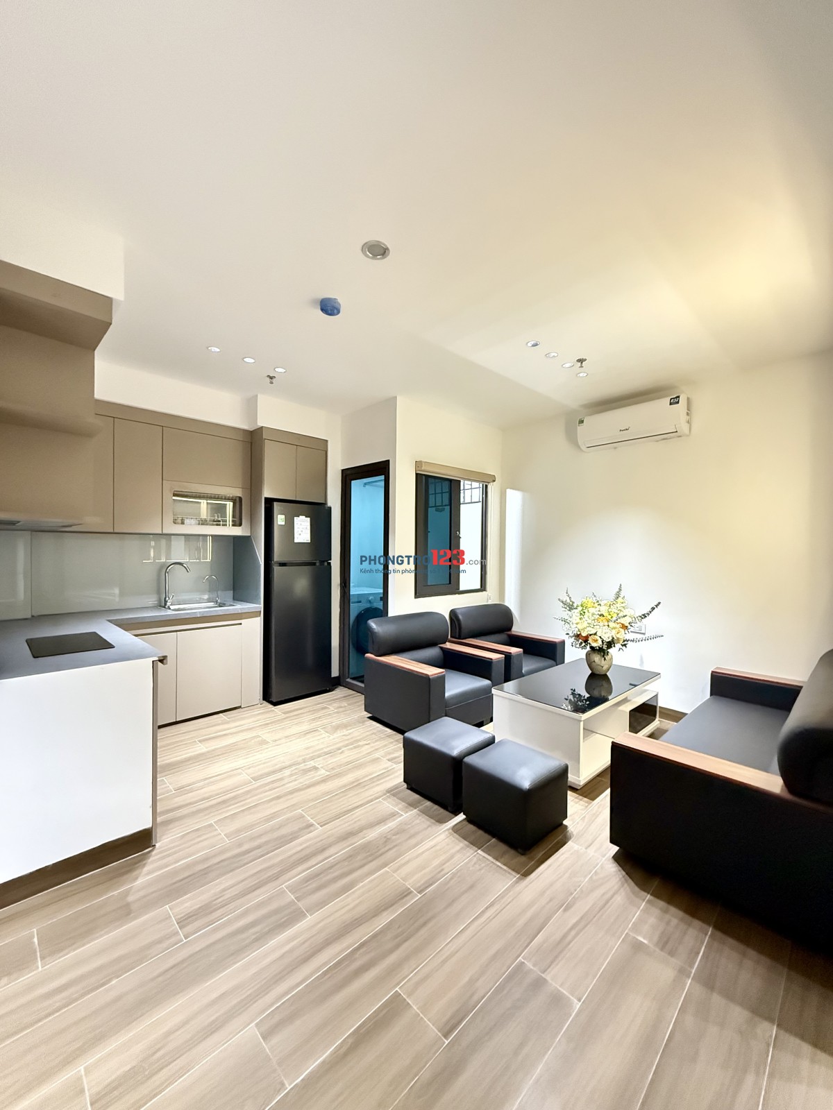 Chính chủ cho thuê căn hộ mới tinh 1N1K – 2N1K FULL ĐỒ tại 279 Đội Cấn - DT 70m² - Ô tô đỗ cửa