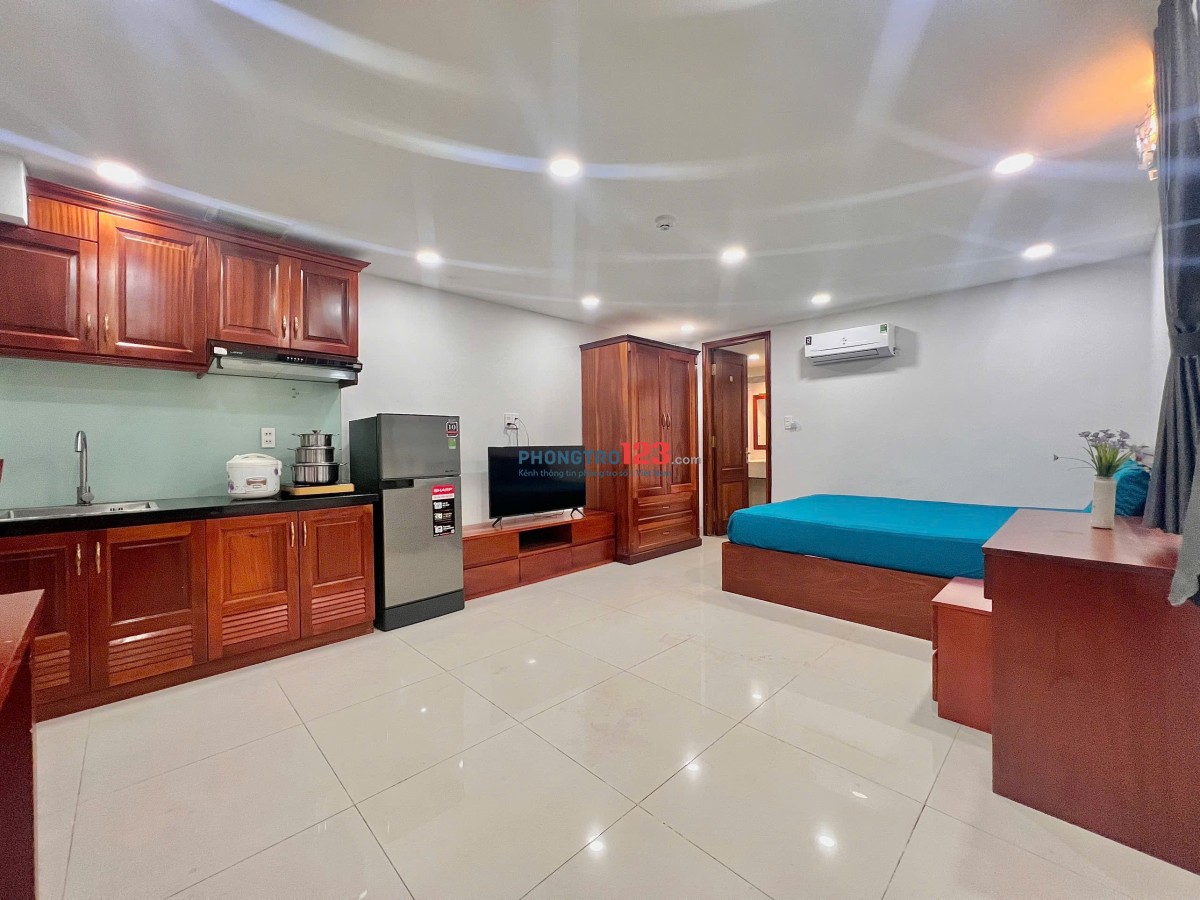 Căn Hộ Full Nội Thất Ngay Công Viên Tao Đàn