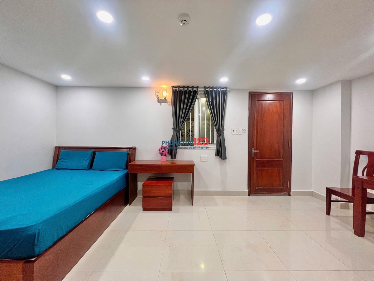 Căn Hộ Full Nội Thất Ngay Công Viên Tao Đàn