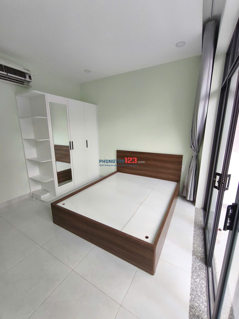 PHÒNG MỚI, SẠCH SẼ, AN NINH ĐẢM BẢO, BAN CÔNG RỘNG THOÁNG