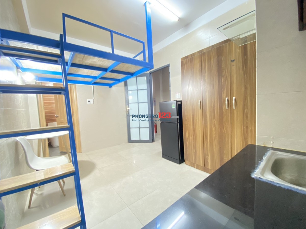 - Cho thuê phòng gác lửng full nội thất – 49 Tân Hương (Tân Phú)