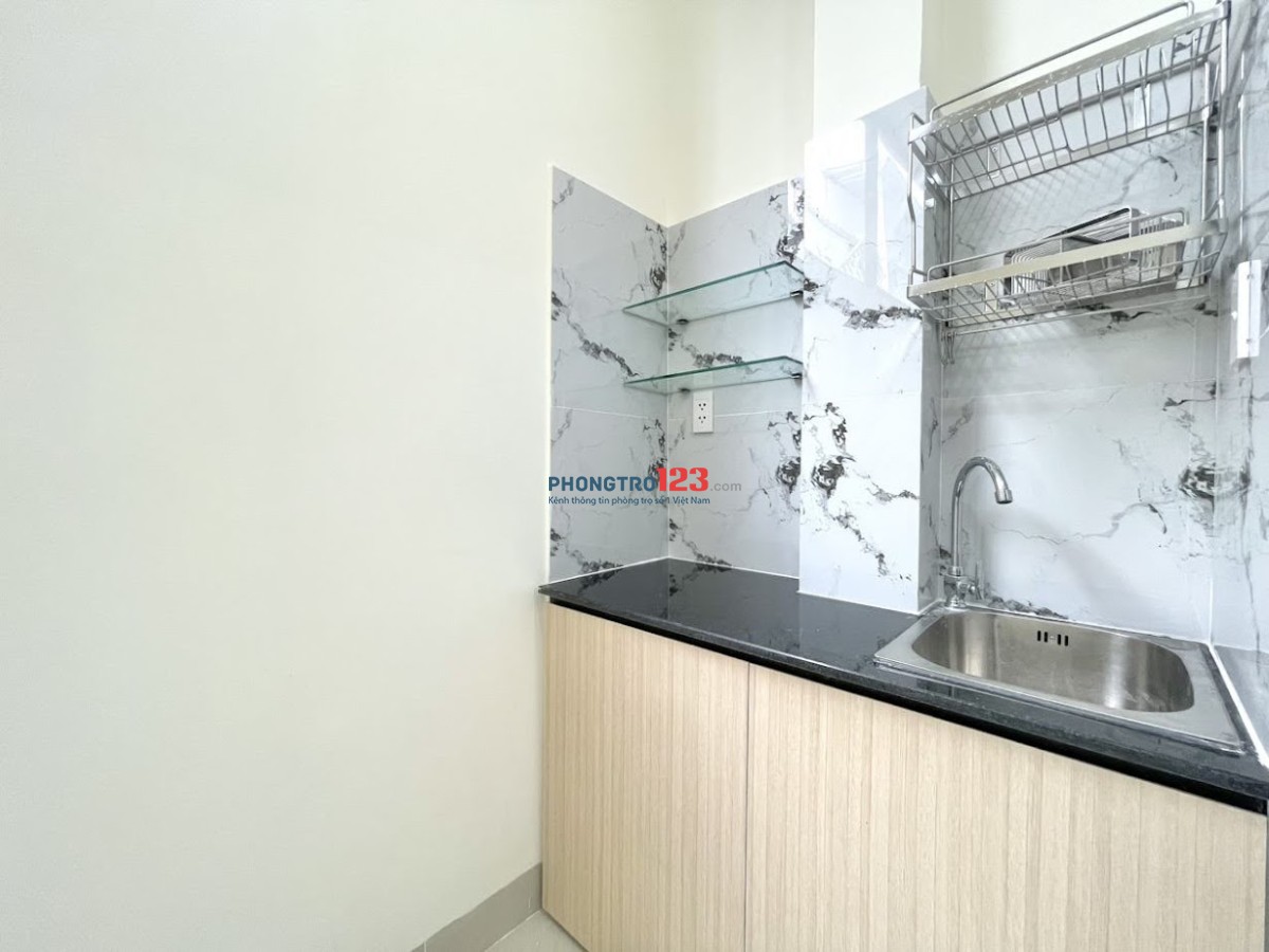 Phòng đón nắng tiện nghi thiết kế hiện đại mới Bùi Đình Túy