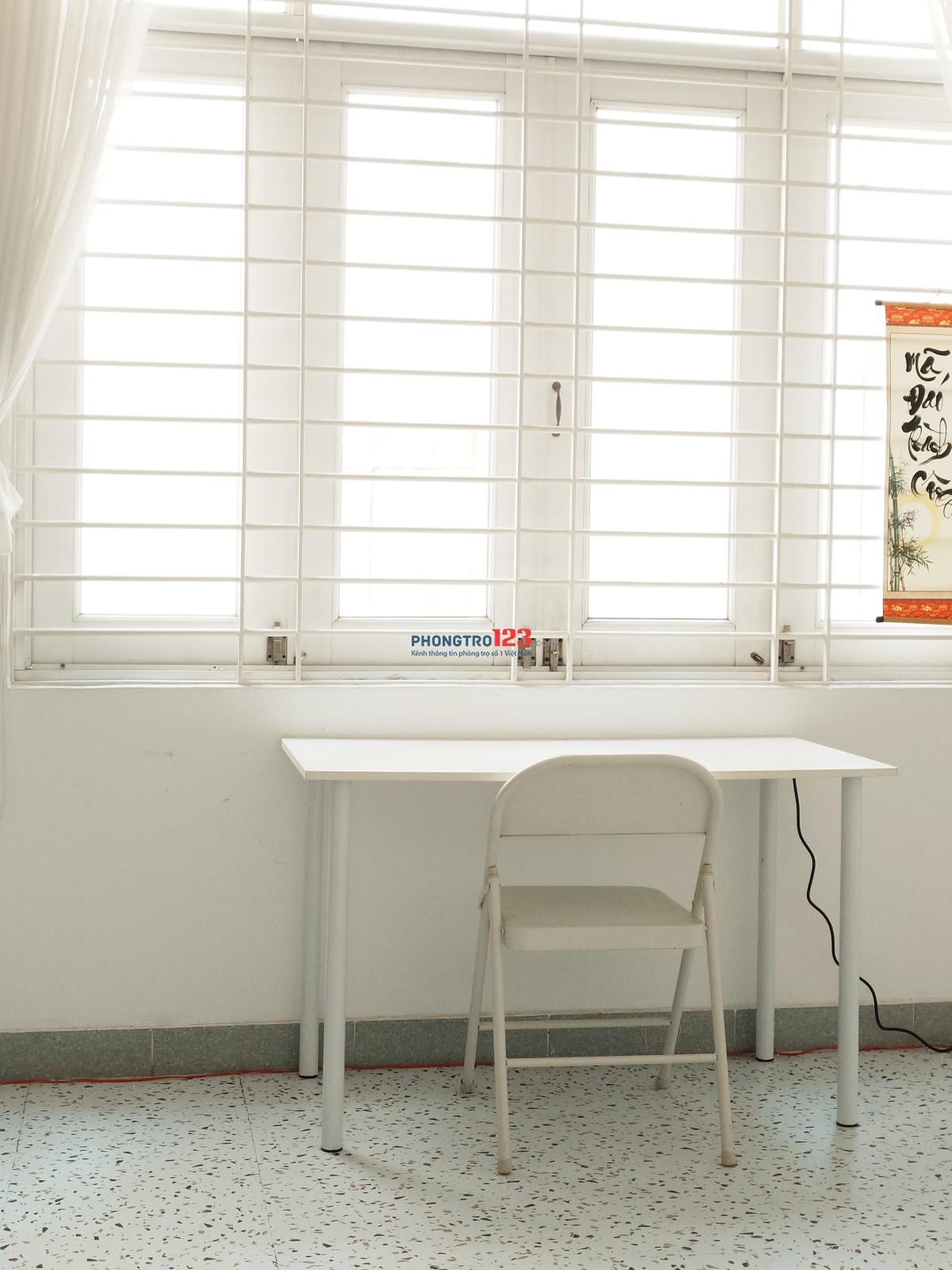 Phòng ban công riêng cửa sổ lớn 28m2 đầy đủ tiện ích; khu vực Trần Não - Lương Định Của.