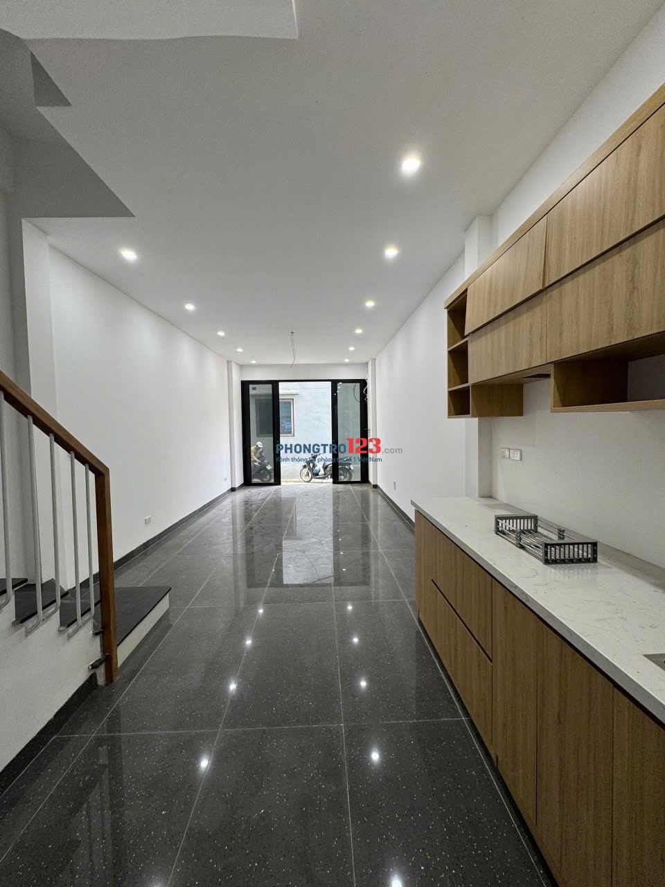 Cho thuê nhà riêng mặt tiền Phố Đồng Nhân An Khánh Hà Nội