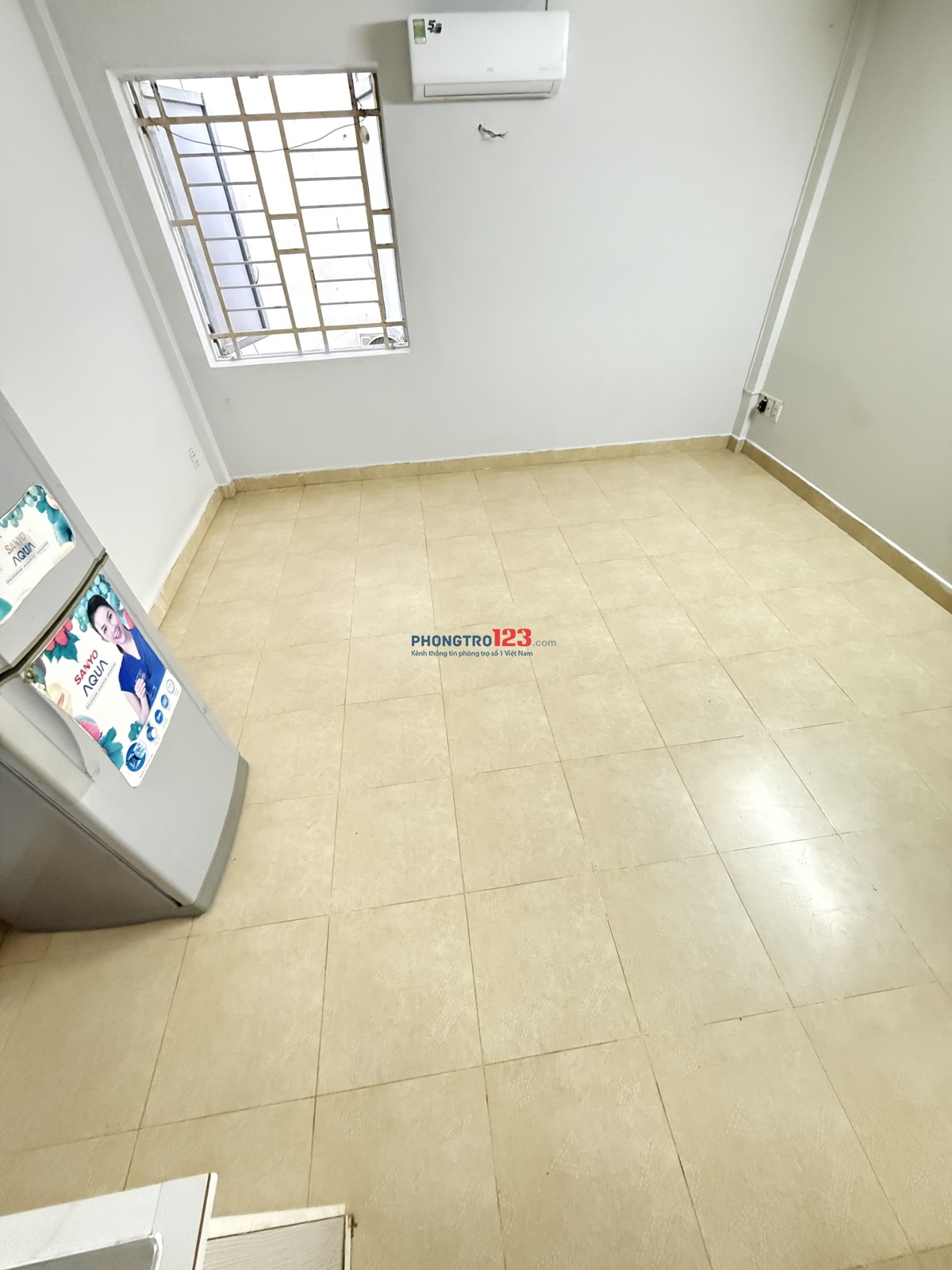 Phòng máy lạnh trống sẵn đường Tạ Quang Bửu. Phường 4. Q8