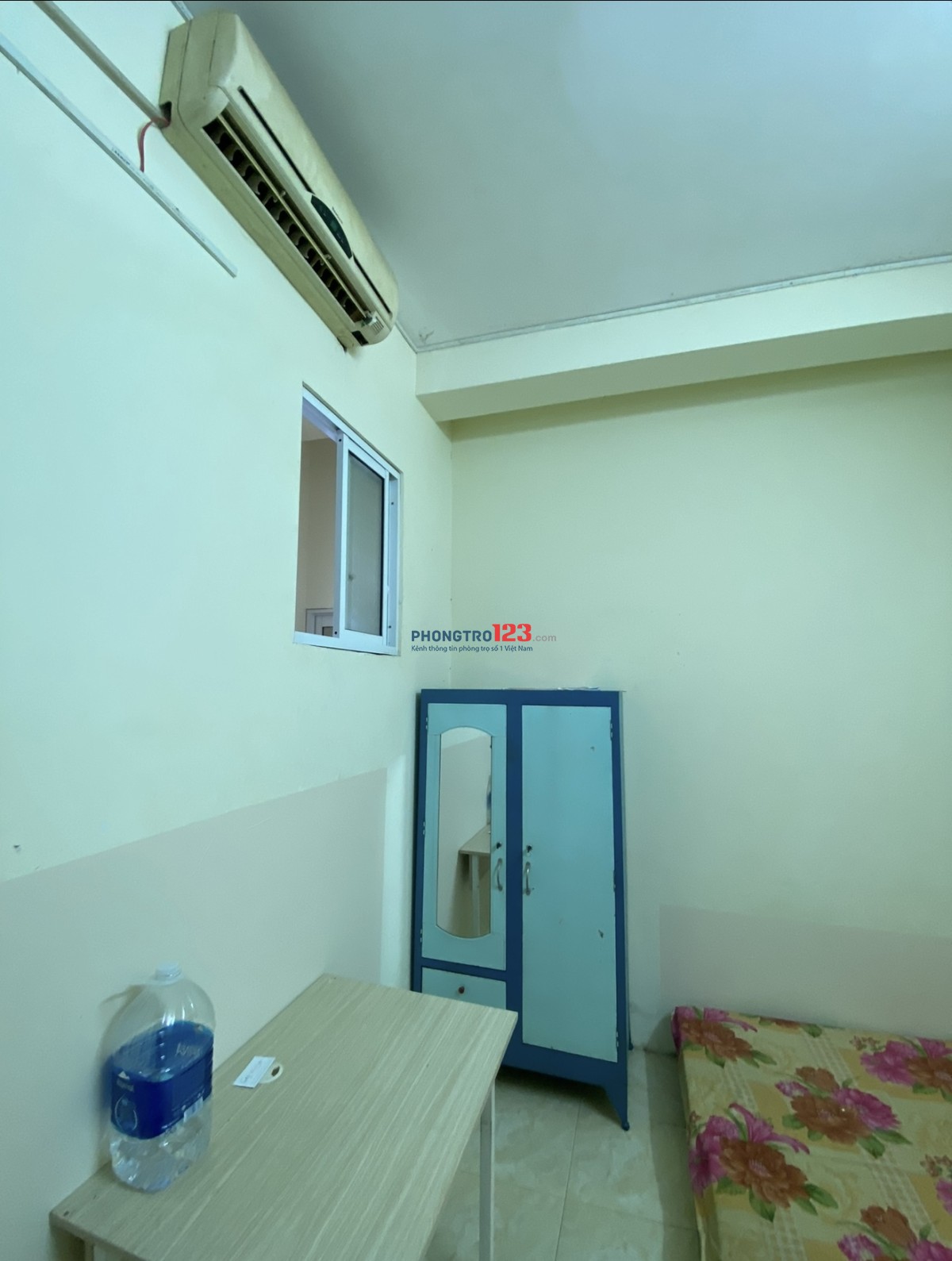 Phòng giá rẻ đẹp , - Cửa sổ thoáng mát- trung tâm Phú nhuận- Huỳnh Văn Bánh gần Lê văn sỹ