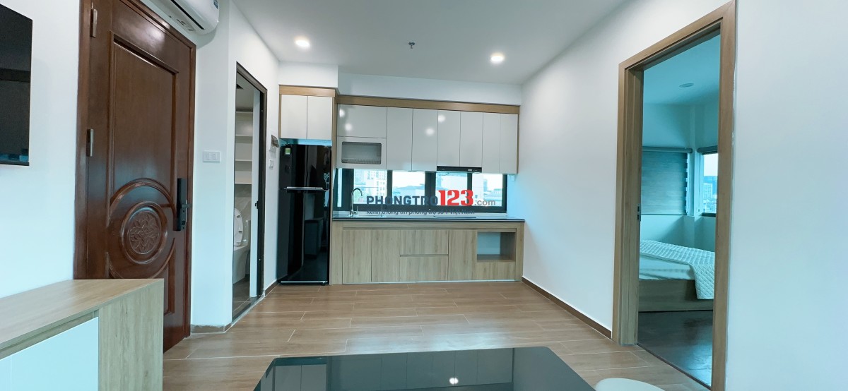 Cho thuê căn hộ xây mới tinh 2N1K 2WC full đồ tại LẠC LONG QUÂN - DT 70m - Ở luôn - Ô tô đỗ free