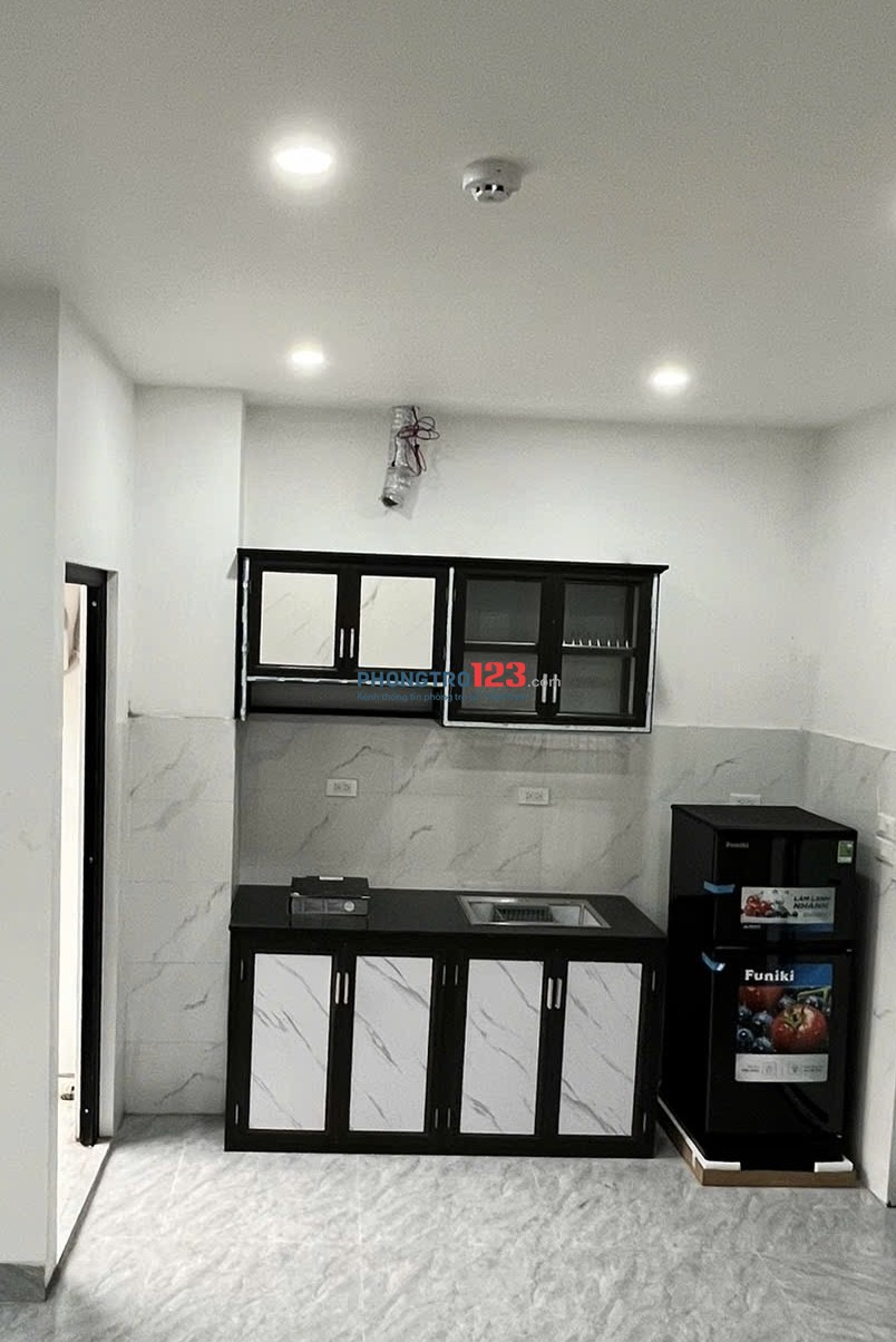 Studio full đồ – thang máy – ô tô tránh – 31 ngõ 401 Cổ Nhuế (chỉ từ 3tr6)