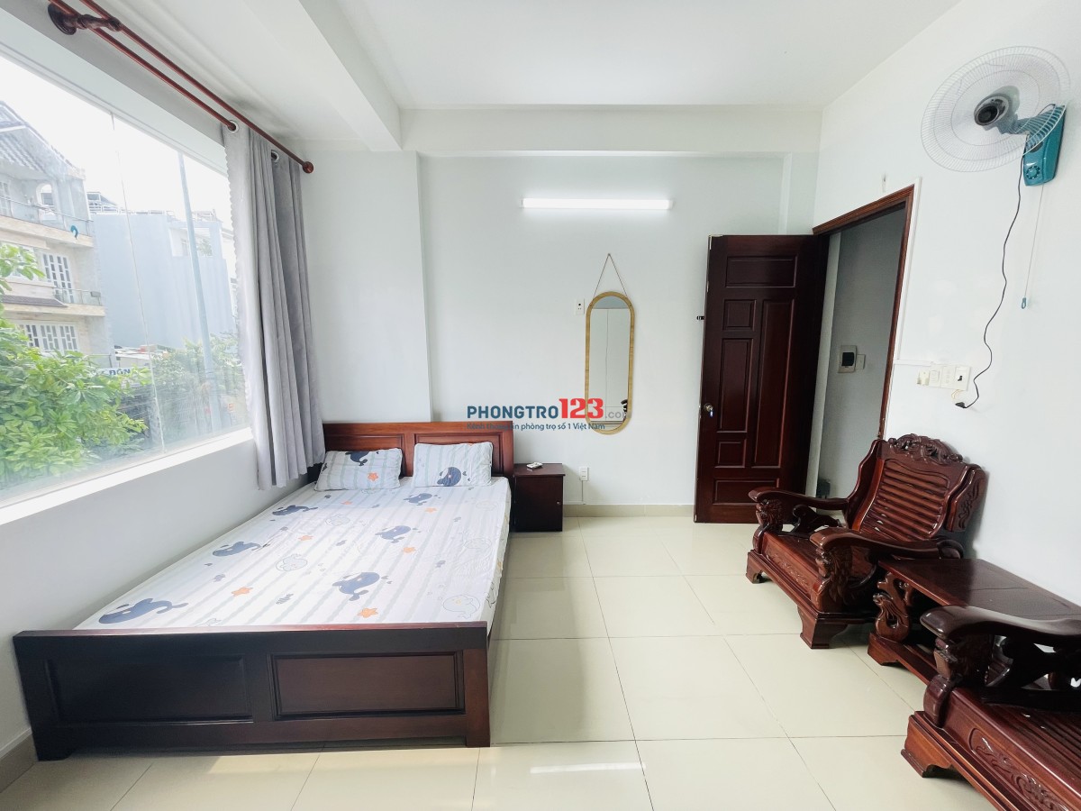 CHO THUÊ PHÒNG CÓ BAN CÔNG, ĐẦY ĐỦ NỘI THẤT Ở LÊ VĂN VIỆT.