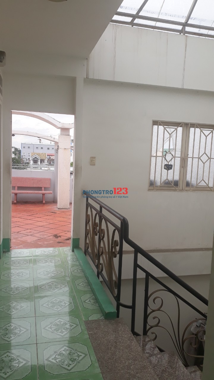 Phòng trọ giá rẻ 20m2 gần KCX Tân Thuận, sạch đẹp, an ninh