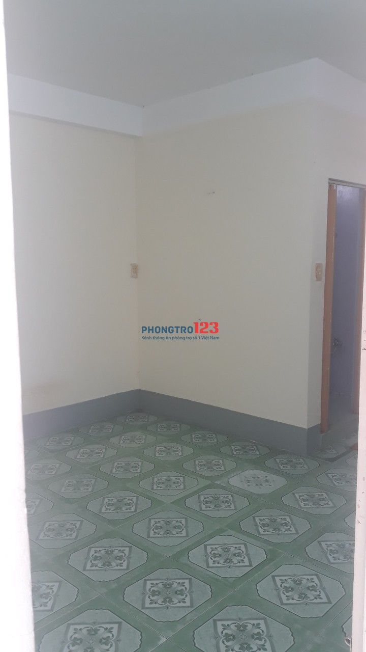 Phòng trọ giá rẻ 20m2 gần KCX Tân Thuận, sạch đẹp, an ninh