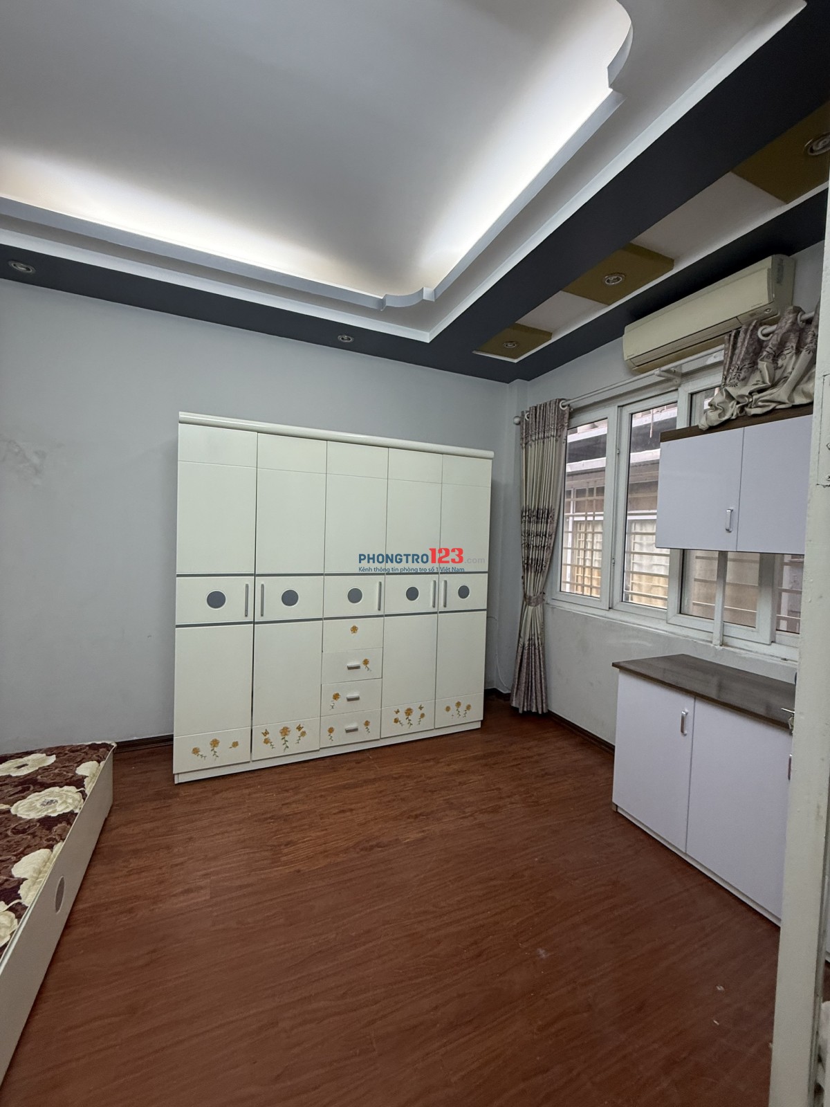 Cho thuê Studio Hoàng Ngân gần Láng Hạ full nội thất, có ban công