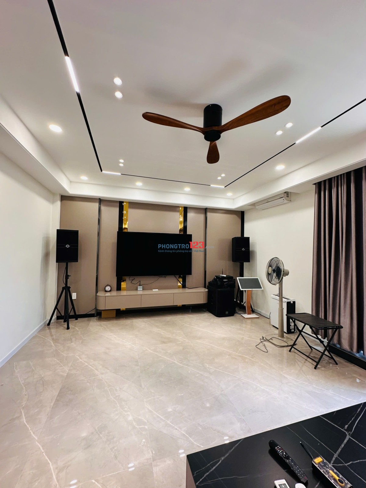 Cho thuê Nhà Nguyên Căn Y Hình HXH Lê Quang Định, P5, 6,2x22m, 125m2. 410m2 sàn- chỉ 55tr/th