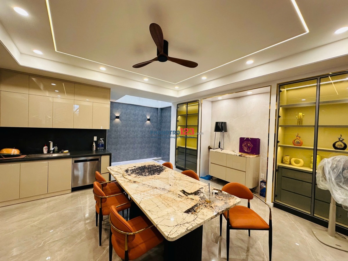 Cho thuê Nhà Nguyên Căn Y Hình HXH Lê Quang Định, P5, 6,2x22m, 125m2. 410m2 sàn- chỉ 55tr/th