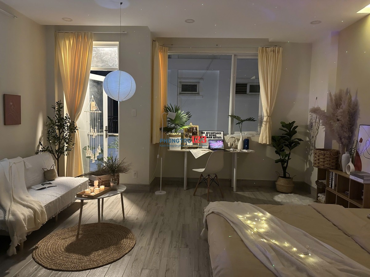 Cho thuê căn hộ ban công studio full nội thất quận 7