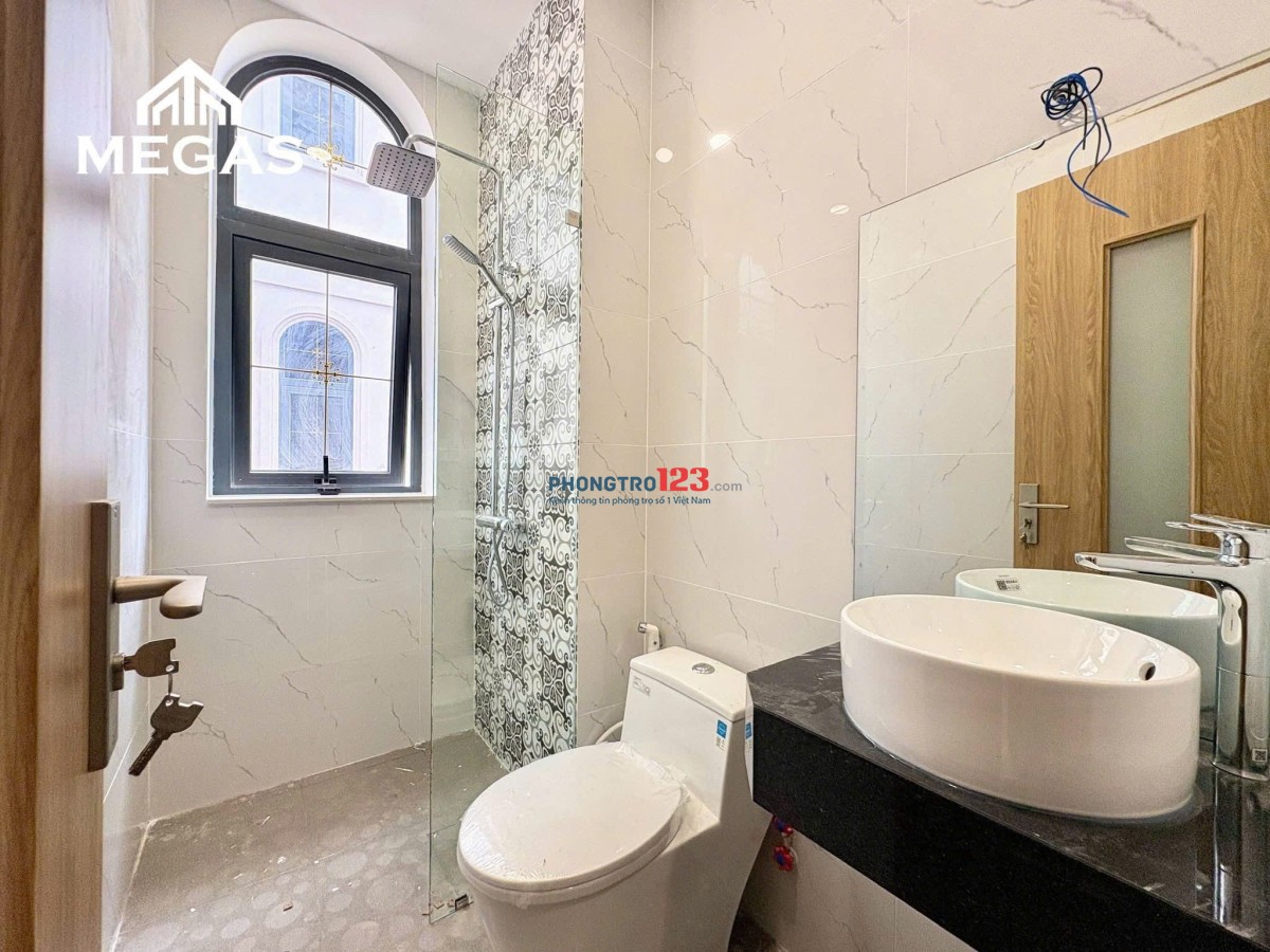 Cho thuê căn hộ ban công studio full nội thất quận 7 gần lotte mart, tdtu, ufm,..