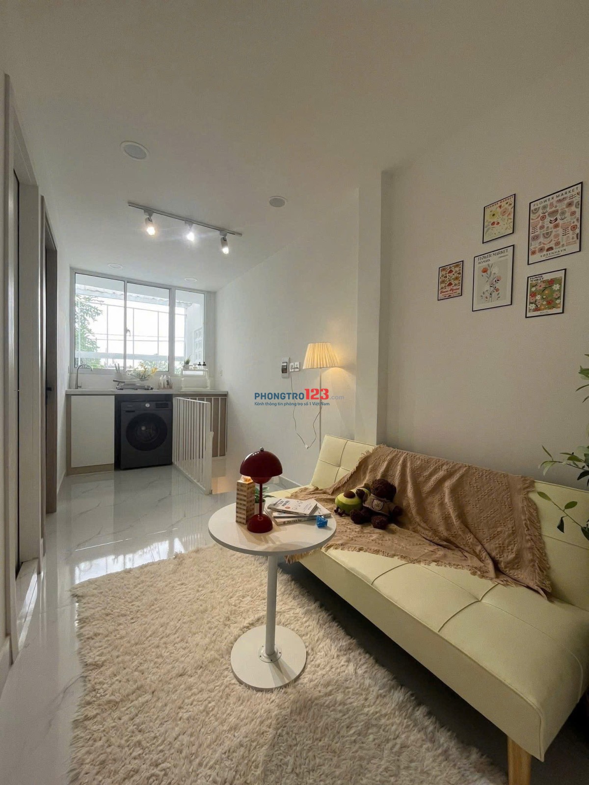 Cho thuê căn hộ ban công full nội thất q7 gần lotte mart,ufm,tdtu,...