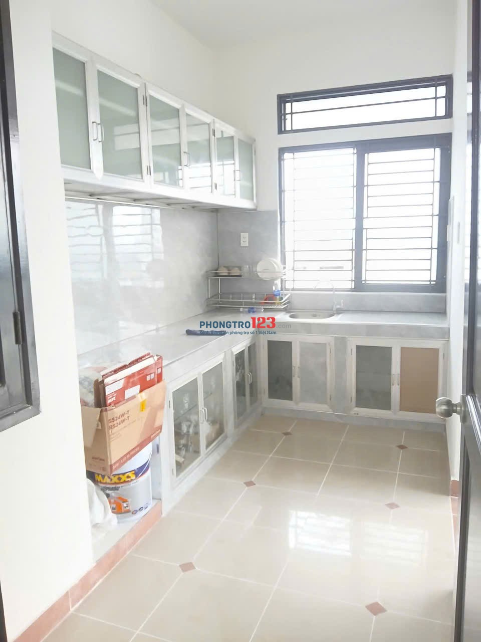 Căn 3p ngủ, Screc tower - Trường Sa giá 15,5tr/tháng