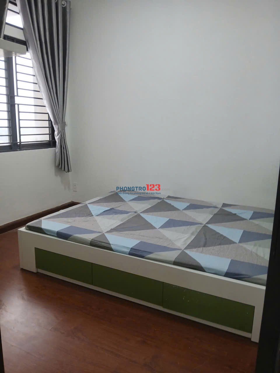 Căn 3p ngủ, Screc tower - Trường Sa giá 15,5tr/tháng