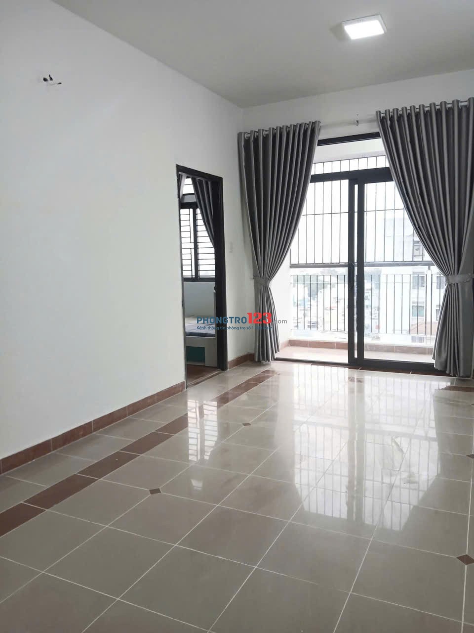 Căn 3p ngủ, Screc tower - Trường Sa giá 15,5tr/tháng