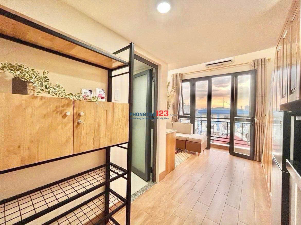 Duplex xinh Full Nội thất - Thang Máy - Bảo vệ gần tòa nhà Viettel, Hà Đô Centrosa Quận 3 giáp Q10