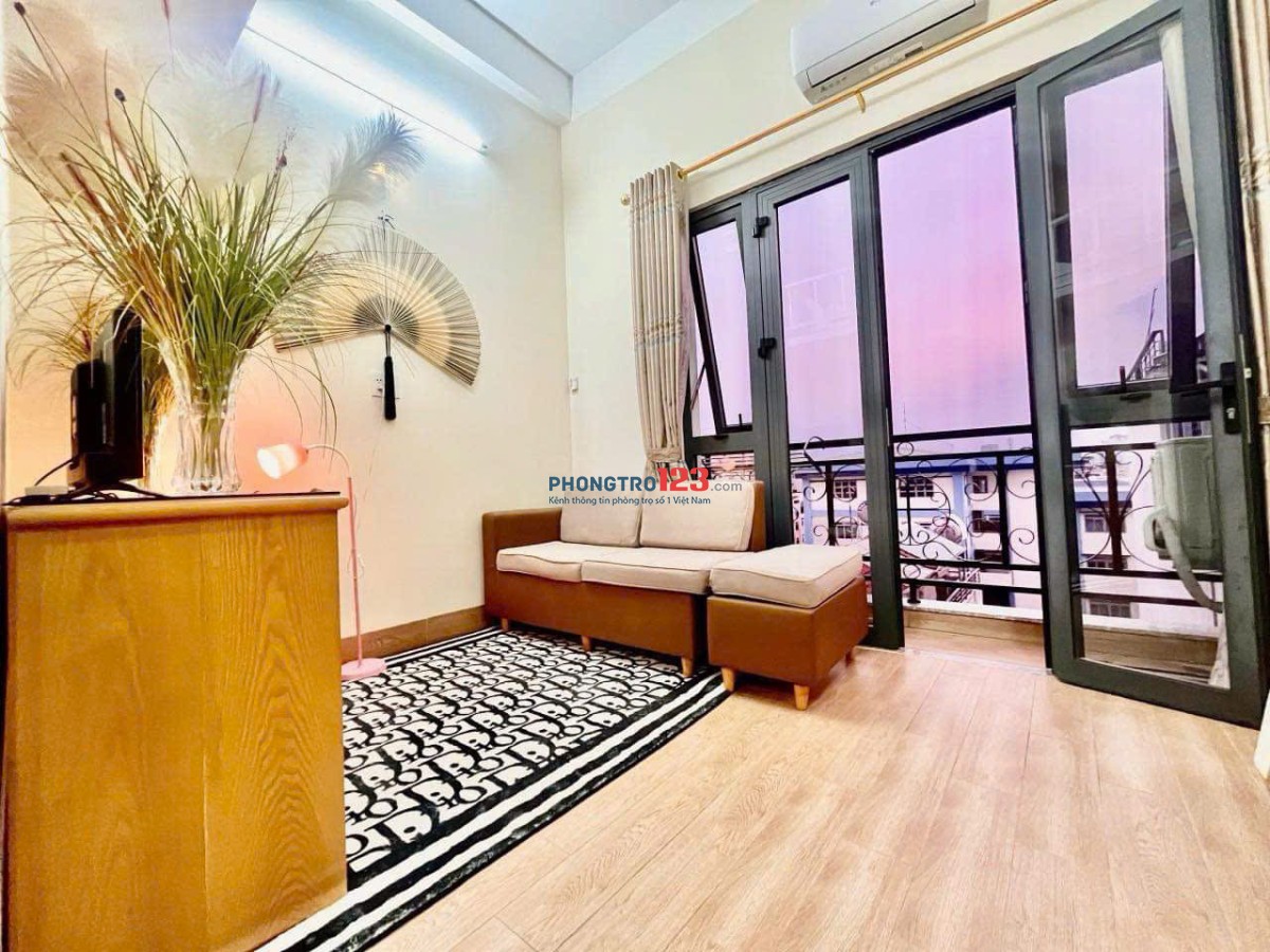 Duplex xinh Full Nội thất - Thang Máy - Bảo vệ gần tòa nhà Viettel, Hà Đô Centrosa Quận 3 giáp Q10