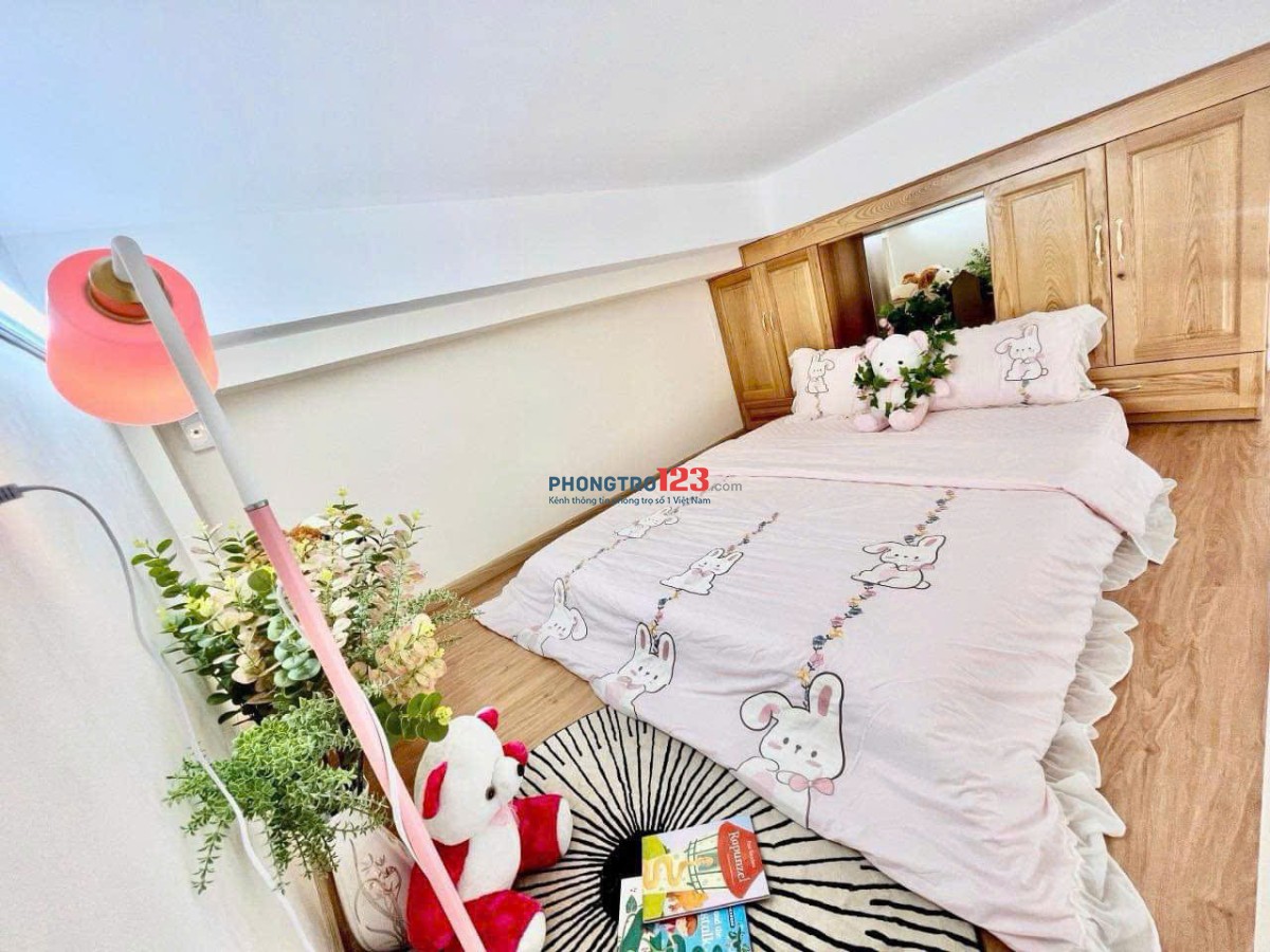 Duplex xinh Full Nội thất - Thang Máy - Bảo vệ gần tòa nhà Viettel, Hà Đô Centrosa Quận 3 giáp Q10