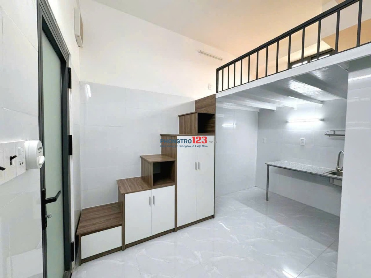 Phòng trọ mới xây 25m2 ban công ở Đông Hưng Thuận Q12